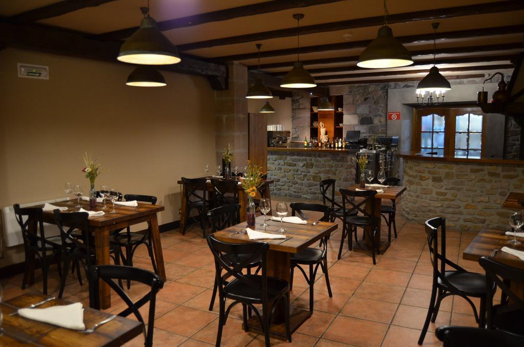 Hostal Ameztia Doneztebe Bagian luar foto